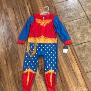 Wonder Woman Girls pajama Blanketsleeper 4-5 ,, 6-6X